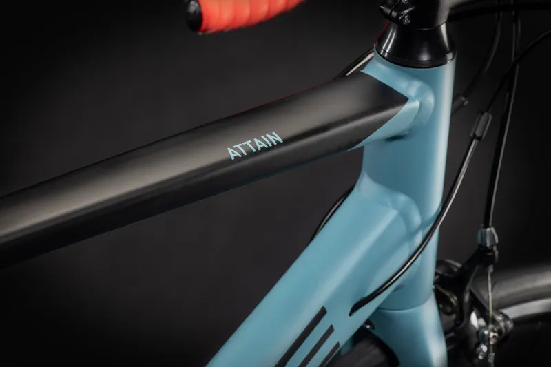 2021 Cube Attain Road Bike in Blue-4