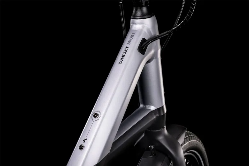 Cube Compact Sport Hybrid 500 Electric Bike in Black-4