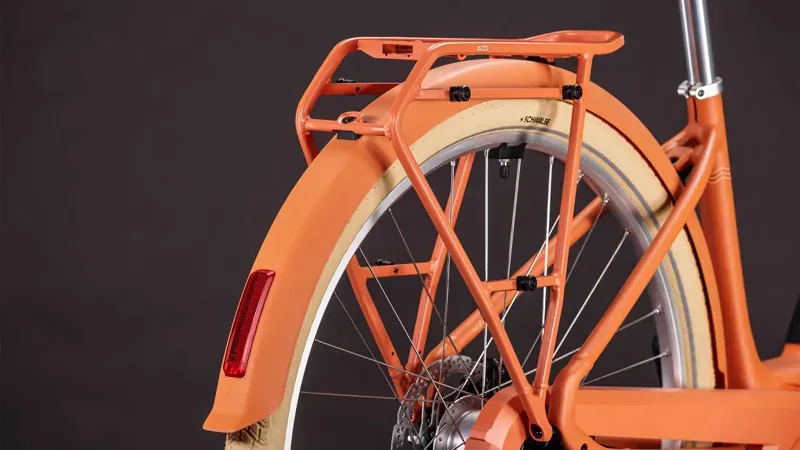 Cube Aruba Hybrid 600 eMountain Bike in Papaya/Creme-3