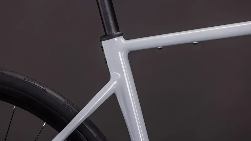 Cube Attain Race Road Bike In Fog Grey/Shift-5