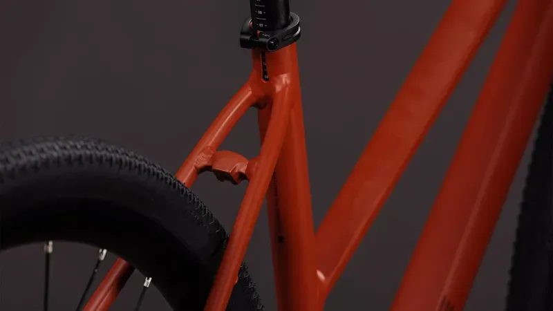 Cube Nulane Race Gravel Bike in Amber/Black-10