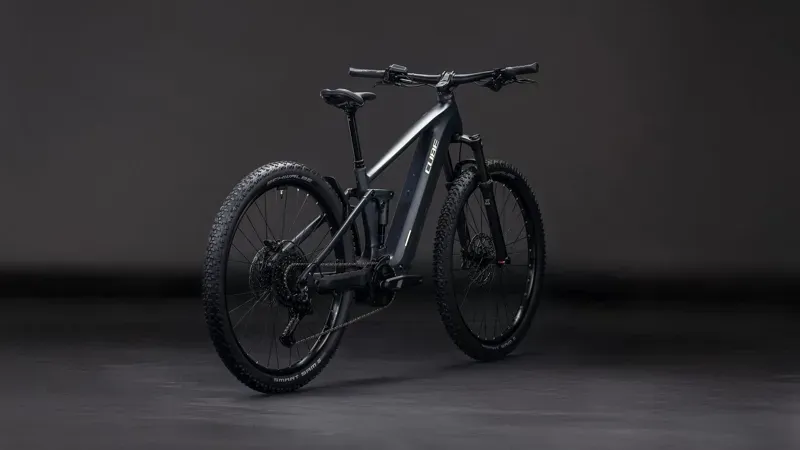Cube Stereo Hybrid One22 Pro 600 E-MTB in Night/Chrome-1