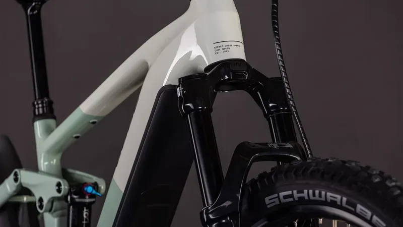 Cube Stereo Hybrid One44 Exc 800 E-MTB in Desert Stone/Dried Herbs-5