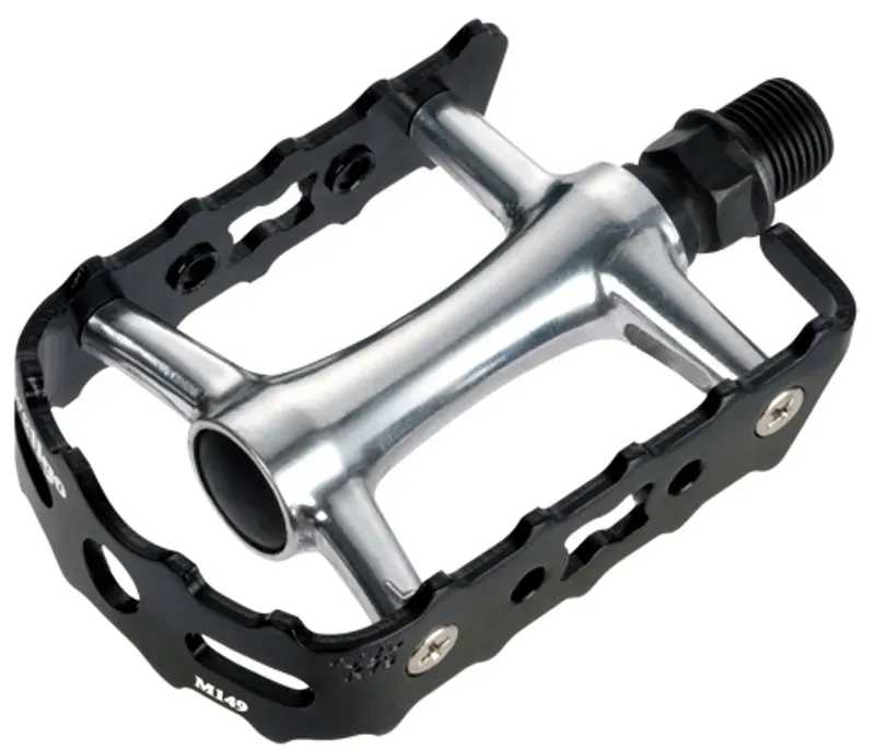 Wellgo 2DU Bearing M149 9/16 Alloy Pedal in Black