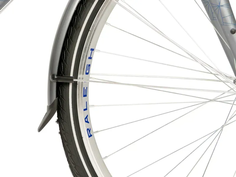 2020 Raleigh Pioneer Tour Crossbar Hybrid Bike in Silver-5