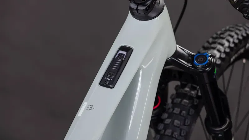 Cube AMS Hybrid one44 c:62 Race 400x eMountain Bike in Reed Beige/Black-2